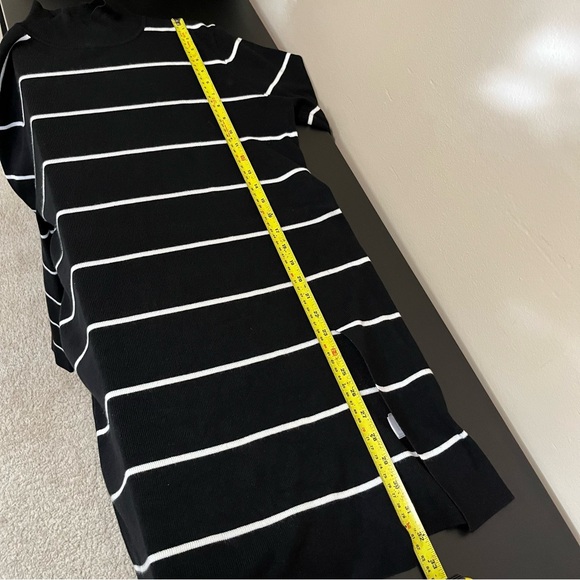 Cable & Gage Tunic Length Mock Neck Sweater - Black and White Stripe - Picture 11 of 12